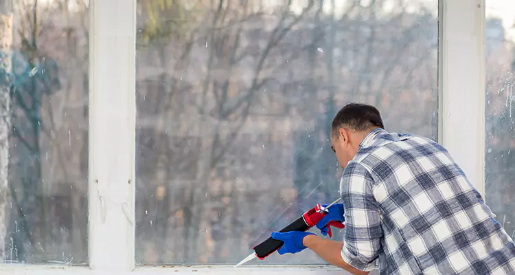 Quality Sliding Shower Door Repair for Closing Issues in Ocoee, FL