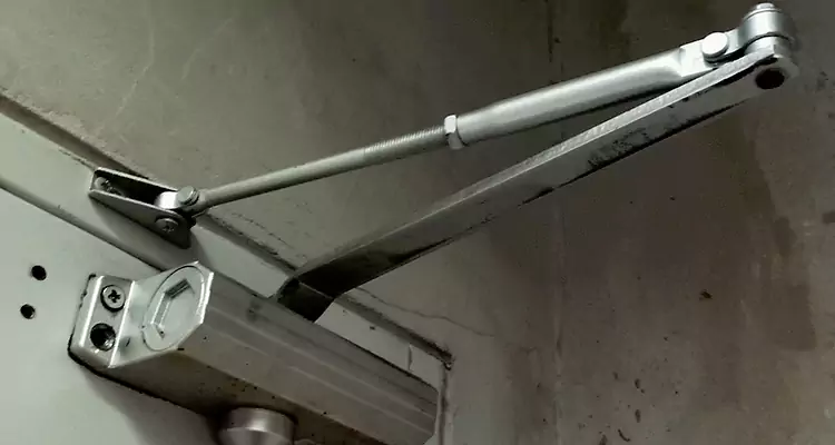 Door Closer Parallel Arm Installation in Ocoee, FL